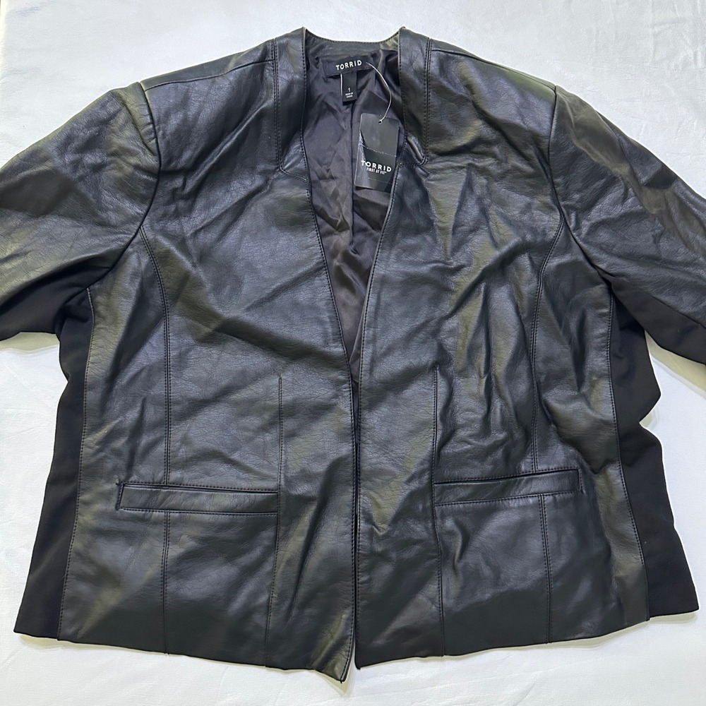 Torrid Faux Leather Blazer 1X 14-16 Black Edgy Professional Chic Academia Goth
